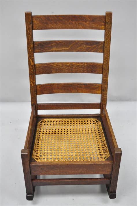 Thu, 24 sep 2020 | rocking chair. Antique Arts and Crafts Mission Oak Ladder Back Hip Rail ...