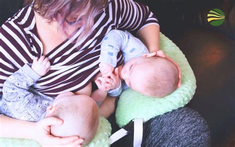 Double The Joy 11 Tips For Successful Breastfeeding With Twins Or Multiples Mt Auburn Obgyn