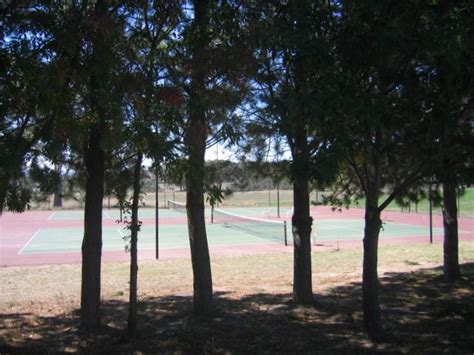 National convention centre canberra is 10.6 miles from eaglehawk park canberra, while national museum of australia is 11.2 miles away. Eaglehawk Holiday Park - Sutton Tennis courts