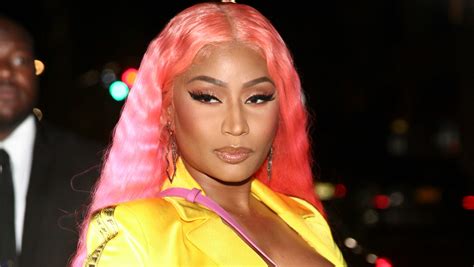 Nicki Minaj Talks Nyfw Fight With Cardi B Get This Woman Some Help