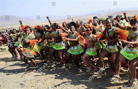 Zulu Maidens During Annual Reed Dance ENyokeni Editorial Stock Photo Stock Image Shutterstock