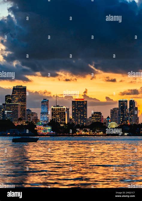 Sunset Miami Skyline Florida Panorama Stock Photo Alamy