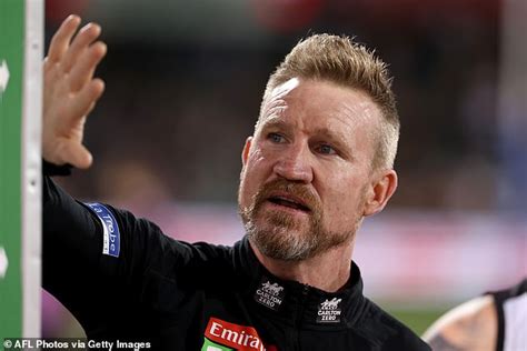 nathan buckley quits as collingwood coach