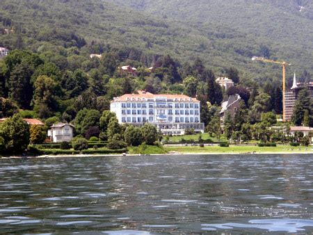 The hydrofoil was inaugurated in 1980, it is the first big hydrofoil to enter in navigation on lake maggiore. Unfall ascona - Schwimmbadtechnik