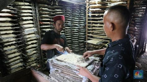 Cara cek blt umkm tahap 3 di eform.bri.co.id/bpum. Sudah 28 Juta Pendaftar, Cek Penerima Bantuan UMKM eform ...