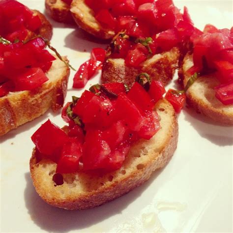 NO-Cook Tomato Dishes: Fresh Tomato Bruschetta - La Diva Cucina