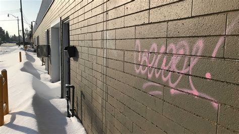 Graffiti Vandalism Graffiti Vandalism Edmonton Bylaw Offence Eps Tagging Ctv News