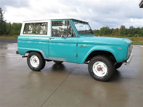 1966 Ford Bronco 2 Barn Finds
