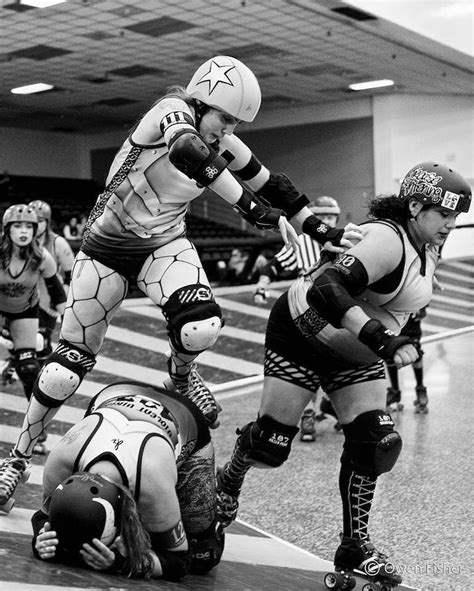 Women S Roller Derby Press Images South Side Roller Derby ~ Women S Roller Derby Roller Dance