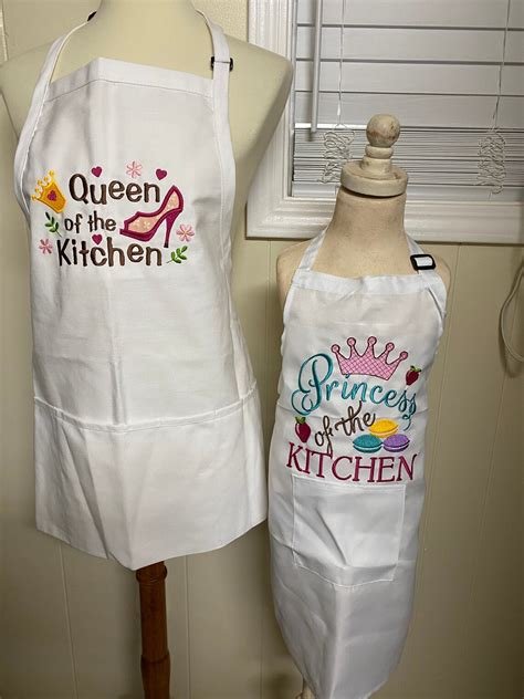 mommy and me personalized apron set etsy