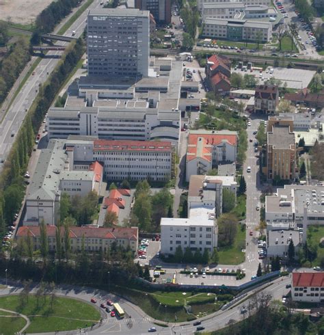 It is also the seat of the city municipality of maribor. V UKC Maribor forenzična psihiatrija za zapornike iz vse ...