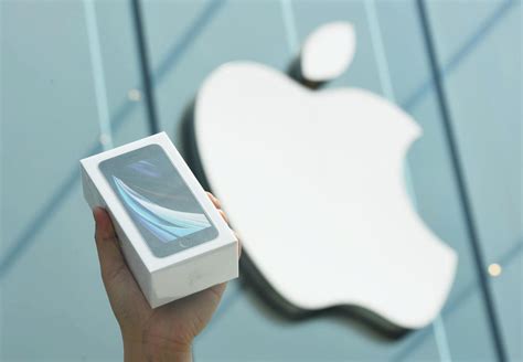 Apple Loop Iphones Disappointing Delay Apples Missing 6b Macbook