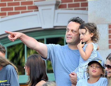 In 2005, vince vaughn garnered the attention of the paparazzi, when he started dating actress jennifer anniston. Alisa-celebkids: Vince Vaughn's little princess