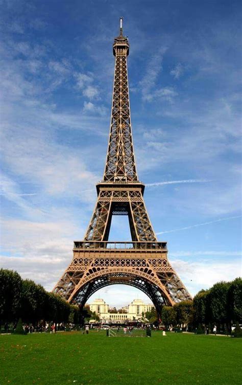 Free eiffel tower clipart, ready for personal and commercial projects! Torre ifel | Eiffel tower, Best vacations, Tourism