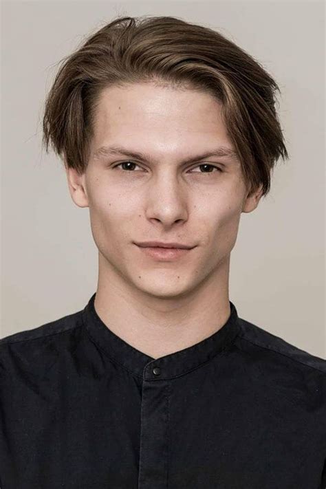 Hairstyles for men with diamond shaped face. What Haircut Should I Get For My Face Shape? | Face shape ...