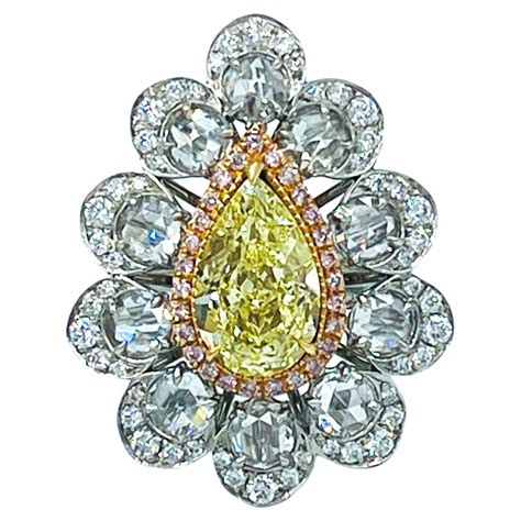508 Carat Gia Cert Fancy Intense Canary Diamond Gold Platinum Cluster