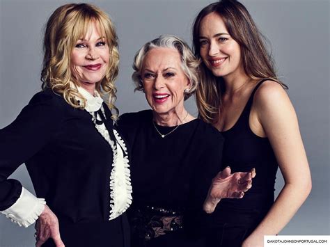 Dakota Her Mom Melanie Griffith And Her Grandmother Tippi Hedren Photographed By Joe Pugliese
