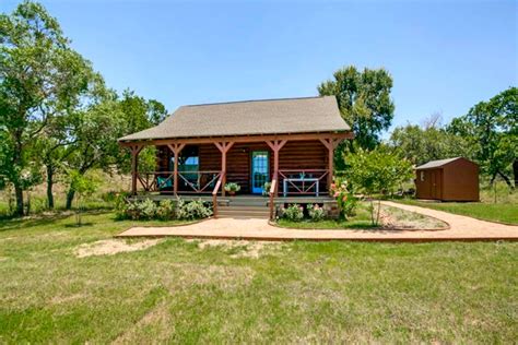 Weekend Getaway Near San Antonio Texas Hill Country Cabin