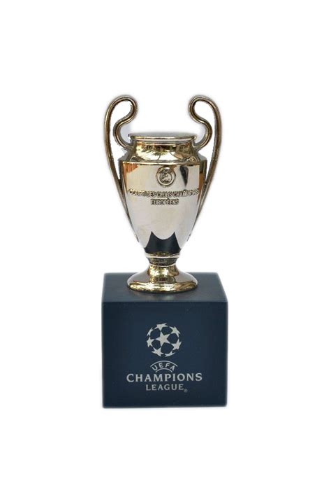 Uefa Champions League Png Transparent Images Pictures Photos Png Arts