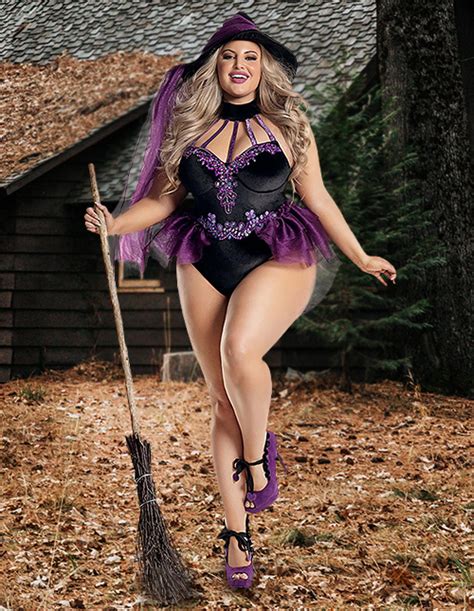 Sexy Halloween Costumes For Women And Men Sexy Costume Ideas