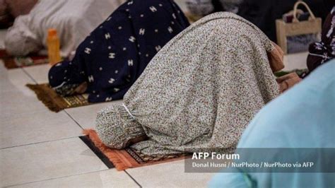 Yuk Sholat Dhuha, Begini Tata Cara Mengerjakannya Lengkap Doa Dhuha