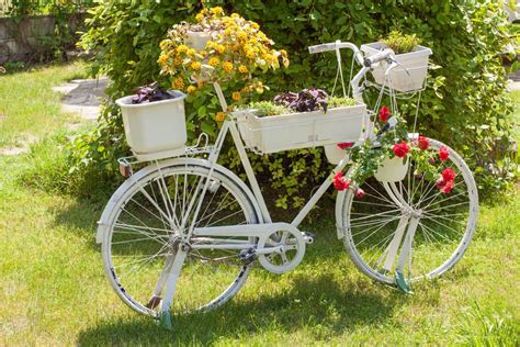 Check Out These 33 Creative Bicycle Flower Planters Serving As Bicycle