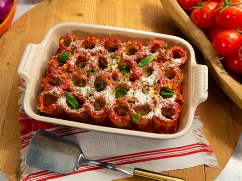 Sunnys Easy Tomato And Basil Lasagna Roll Ups Recipe Sunny Anderson