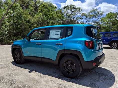 Select colors, packages and other vehicle options to get the msrp, book value and invoice price for the 2020 renegade sport 4dr 4x4. New 2020 Jeep Renegade Sport 4D Sport Utility in Beaufort ...