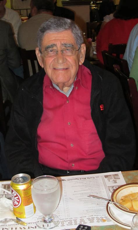 Book presentacion memorias olvidadas by andres pastrana and journalist gonzalo guillen, . WQBA 1140 AM Almuerzo de Navidad