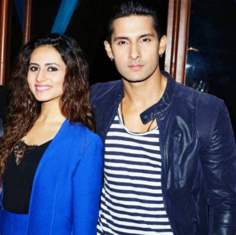 This Is How Ravi Dubey And Sargun Mehta Once Made Their Long Distance Marriage Work