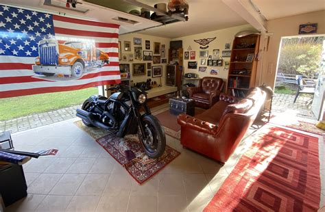 Mancave Garage Harley | Man cave garage, Harley, Harley 