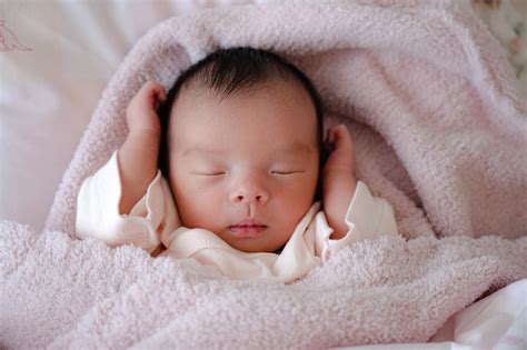 Premium Photo Baby Sleeping Comfortably