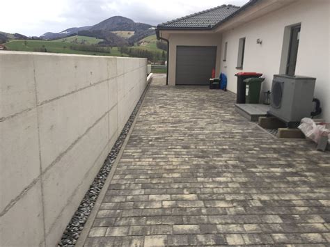 Die oberfläche der platte wird nivelliert und geebnet. Fundamentplatte, Grünburg | Hagn Bau GmbH