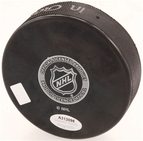 He joined john keating and chris osgood during. Dominik Hasek Signed Red Wings Logo Hockey Puck Inscribed ...