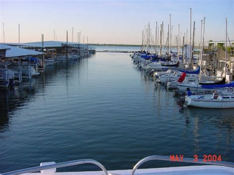 Enjoy scenic views from every position as we specialize in sunset weddings and any special occasion including private parties, birthdays, corporate events, reunions, and fundraiser events. Silver Lake Marina - Lake Grapevine