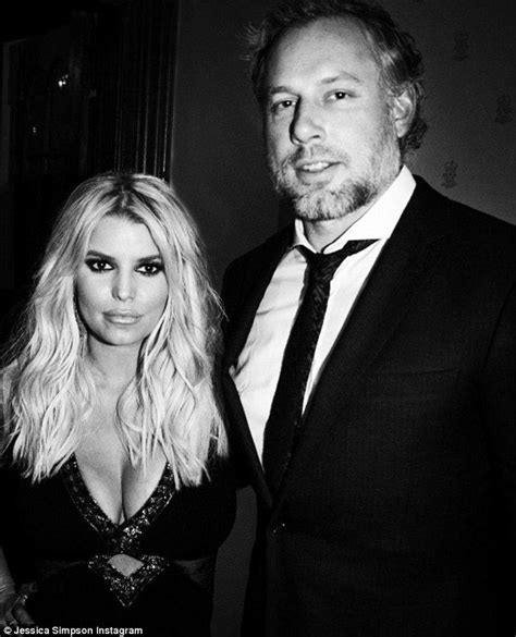 I Love My Man Jessica Simpson Shares Sultry Couple Shot With Husband Eric Johnson Katherine