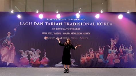Datang Ke Acara Lagu Dan Tari Tradisional Korea Beautiful Korea Dynamic Busan Youtube
