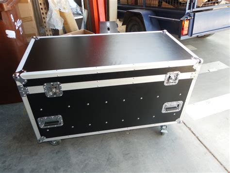 Custom Top Loading Packer Case With Movable Dividers And Drop Tray