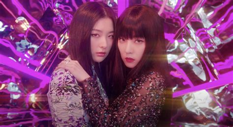 Red Velvet S Irene And Seulgi Oscillate Between Frightening And Seductive In Monster