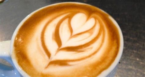 How To Pour A Latte Art Tulip