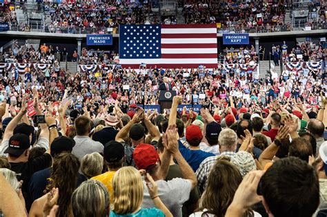 Photos Trump Draws A Big Crowd In Duluth Mpr News