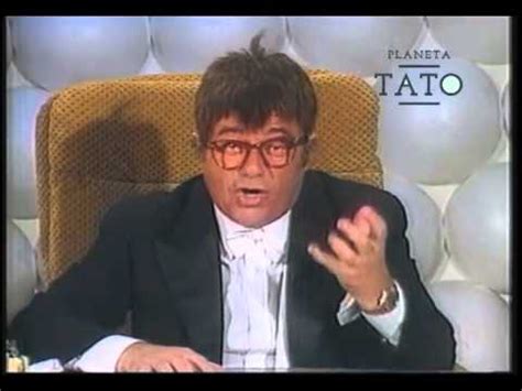 En estos días de tensiones políticas, económicas y sospechas judiciales, es cuando más se extraña el humor irreverente y las reflexiones críticas que tato bores hacía cada semana para una argentina. Tato y las elecciones - Planeta Tato Bores - YouTube