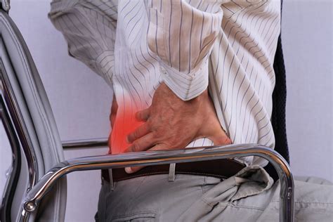 When sitting in an office chair for a long period, the natural tendency for most people is to slouch over or slouch down in the chair, and this posture can overstretch the spinal ligaments and strain the discs and surrounding structures in the spine. Best Office Chairs for Back Pain - Start Standing