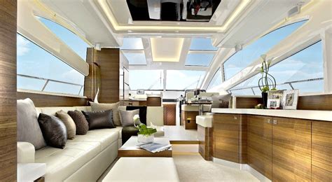 Luxury Main Salon On The Super Yacht Horizon E54 Luxury Yacht