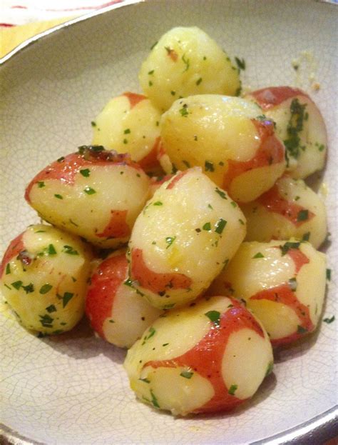 Halve the potatoes, if large, toss with the butter and season with salt, and pepper, to taste. Buttery Boiled Baby Red Potatoes with Herbs | Cooking red potatoes, Boiled red potatoes, Boil ...
