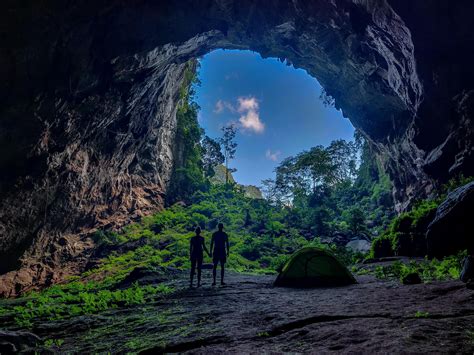 Hang Pygmy Cave In Phong Nha Vietnam The Worlds 4th Largest Cave