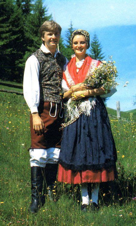 Costume Of Gorenjska Slovenia European Costumes Traditional Outfits