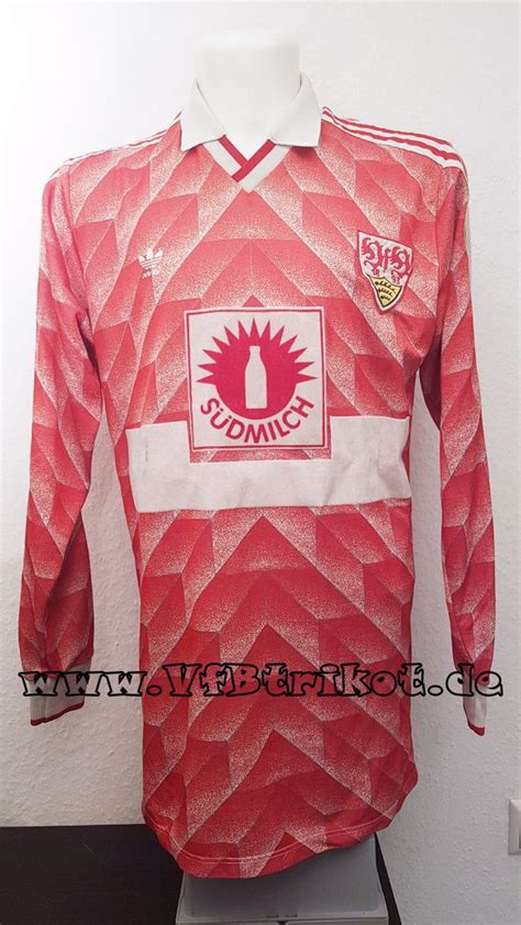 Auch das #vfb torwarttrikot vom letzten spieltag ist aufgrund der hohen nachfrage ab sofort im shop vorbestellbar. 1988-89-UEFA-Cup-rot-langarm-N12-Tatabanja-VfB - VfB ...