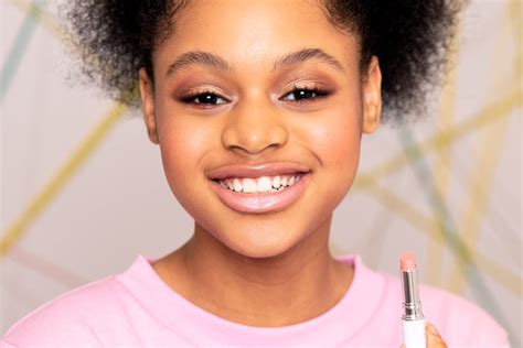 9 Pretty And Simple Summer Looks Using Safe Kids Makeup Kits