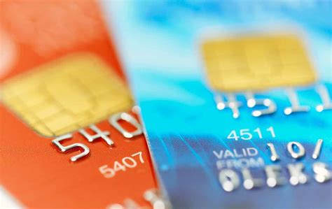 Visa and master credit card difference. MasterCard vs. Visa: What's the Difference? | Credit.com